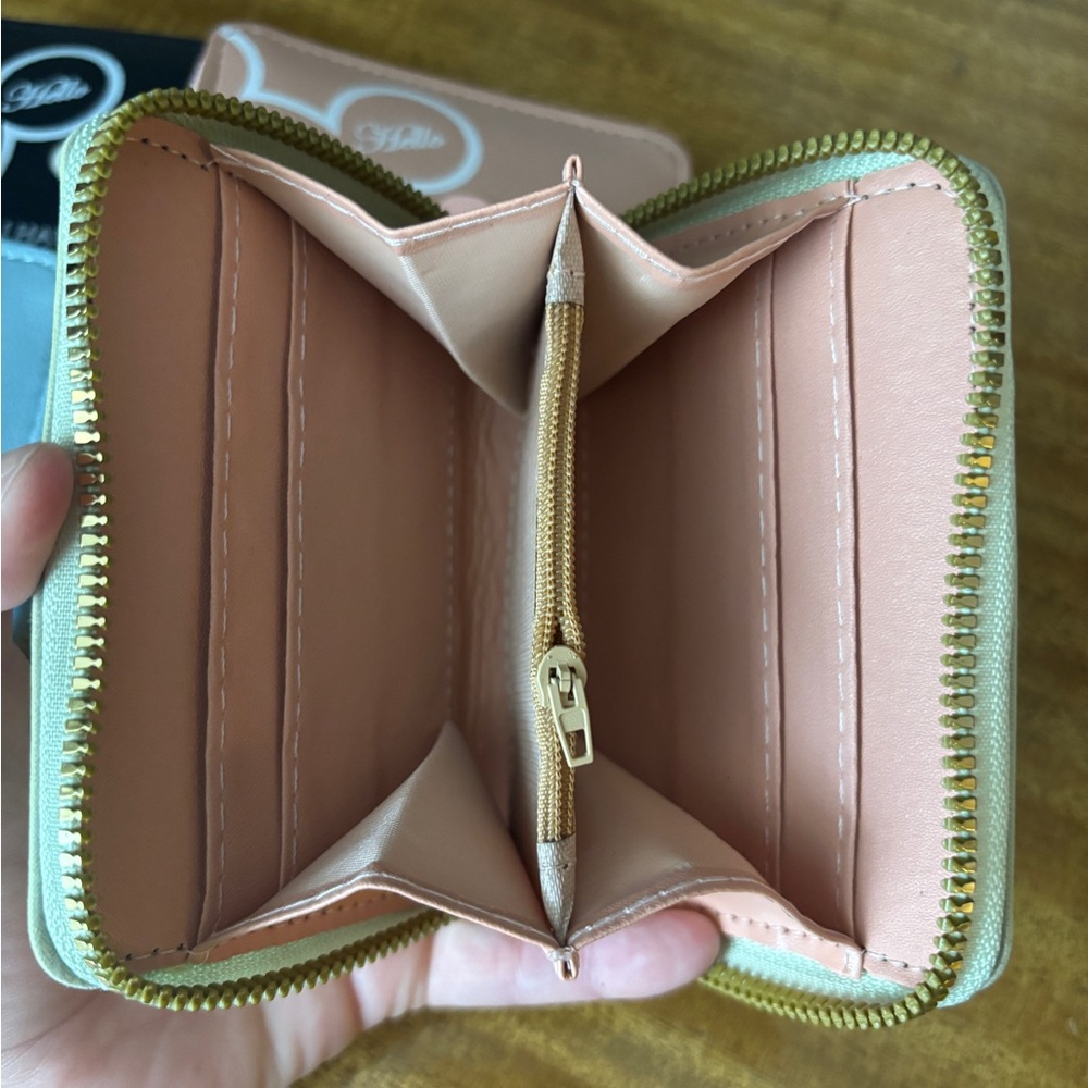 Disney Inspired Mickey Mouse Minimalist Wallet - I Have A Dream - Picture 2 of 2